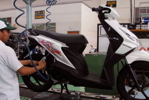 Panduan Memilih Skuter Matic Antara Sistem Injeksi dan Karburator