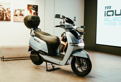 GIVI Luncurkan SRT Bracket Khusus TVS iQube yang Plug and Play