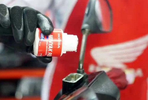Begini Cara Mudah Ganti Minyak Rem Motor agar Performa Pengereman Tetap Optimal