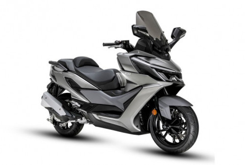 SYM Cruisym 400 Meluncur dengan Fitur Dashcam dan Teknologi Navigasi Canggih