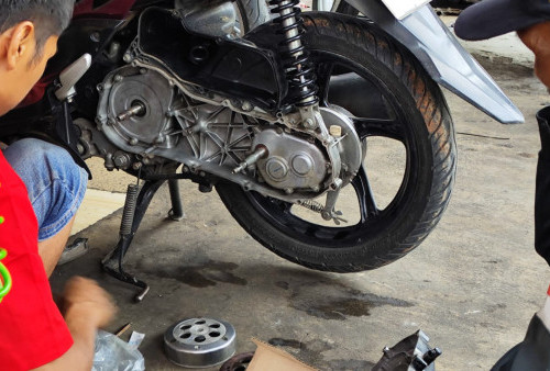 Kesulitan Menyalakan Motor di Pagi Hari? Ikuti Panduan Berikut Ini