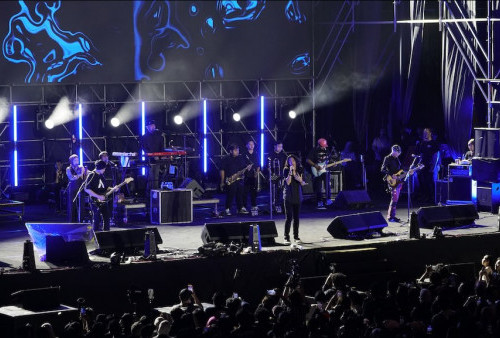 Rayakan Valentine di IIMS 2026, Duet Dewa 19 dan Ello Sukses Bikin Pengunjung Bernostalgia