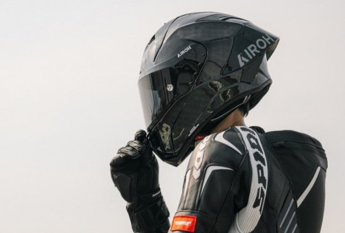 Airoh Hadirkan GP 800 Carbon dan Seri Aviator Terbaru untuk Musim 2026