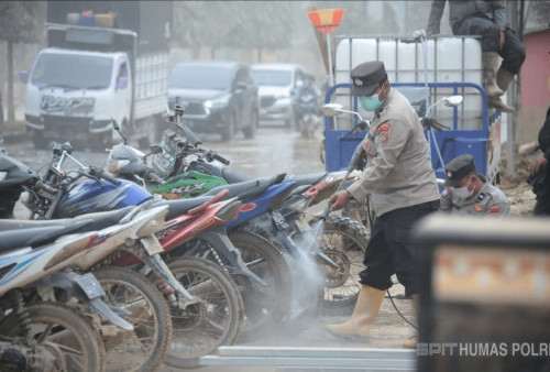 Bantu Warga Pulihkan Kendaraan, Polres Aceh Tamiang Luncurkan Layanan Cuci Motor dan Servis Gratis Pasca Banjir