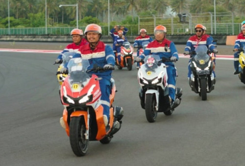 Keliling Sirkuit Mandalika Pakai Motor ADV, Pengalaman Wisata Otomotif Terbaru di Lombok