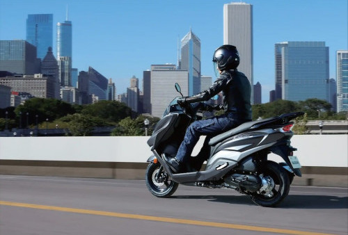 Penjualan Motor Suzuki Tembus 16.000 Unit, Tutup Tahun 2025 dengan Tren Positif