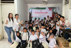 Sinergi Bagi Negeri, Dealer Honda WARI Serahkan Ribuan Perlengkapan Sekolah untuk Dukung Masa Depan Bangsa