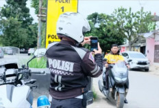 Petugas Polresta Bandung Kini Dibekali ETLE Handheld untuk Tindak Pelanggaran Kasat Mata