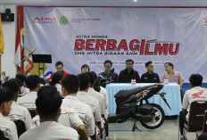 Gelar Astra Honda Berbagi Ilmu, Wahana Bedah Fitur Unggulan Vario 125 Street untuk Pelajar SMK