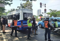 Gelar Razia Gabungan, 10 Juru Parkir Liar di Cengkareng Berhasil Diamankan Petugas